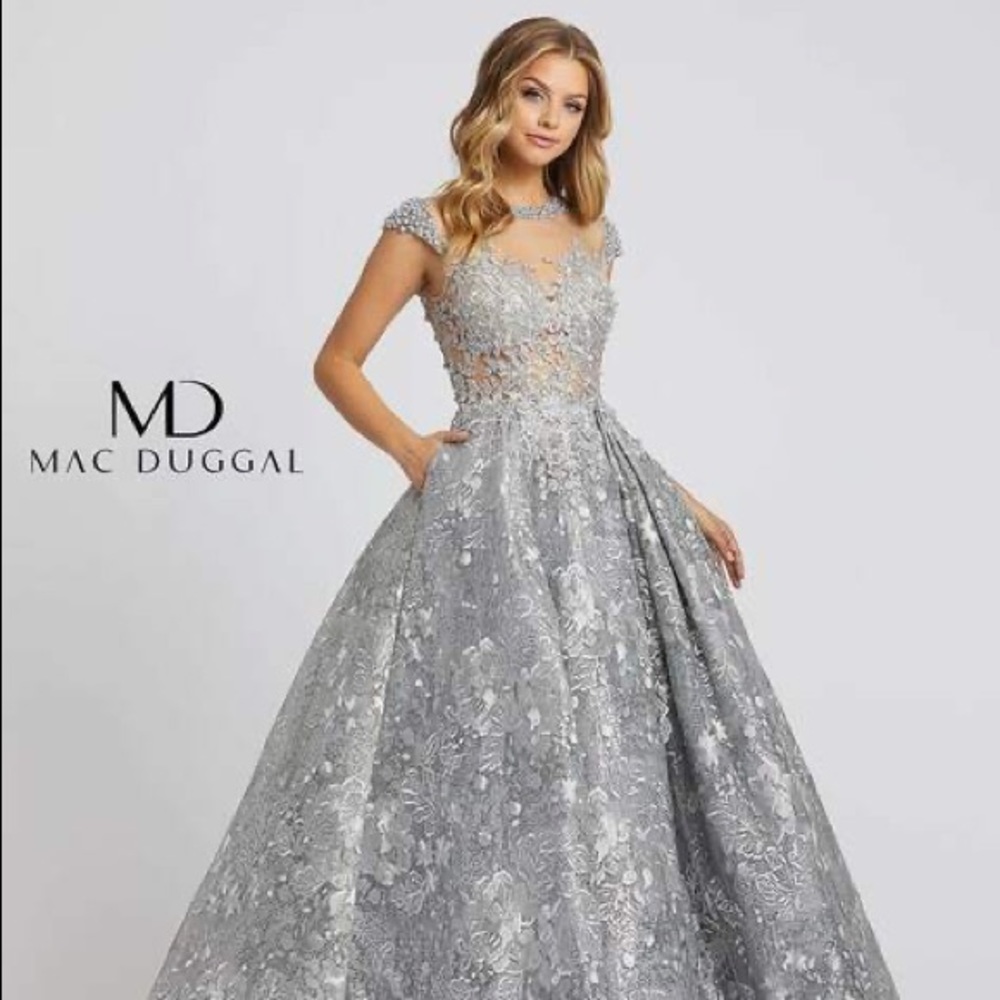 Mac Duggal’s  silver gown new just  worn for 2 hours with tag